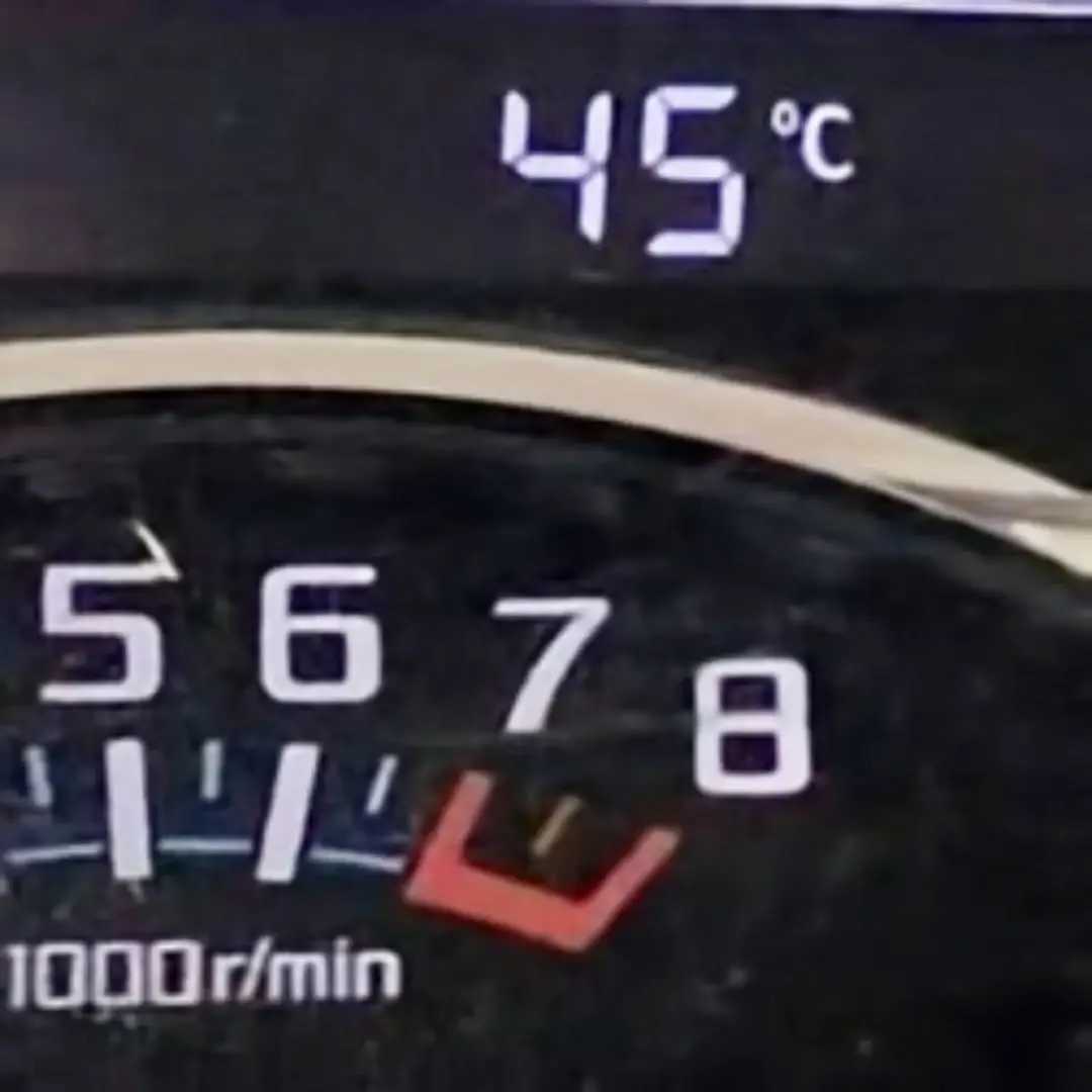 【長住】今日の暑さも異常です😥 「４５℃」