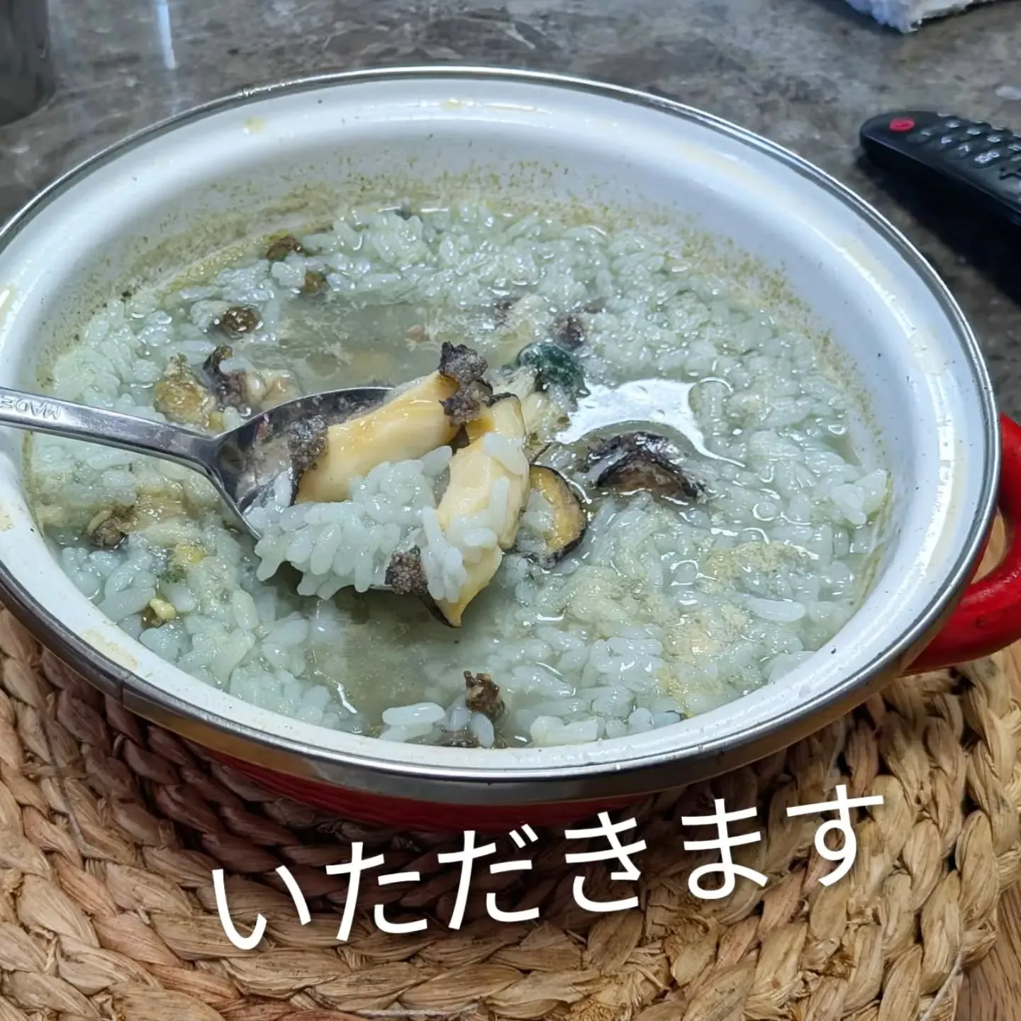 【長住】昨日魚屋さんから 鮑2個分けて頂き今朝は 韓国に行き...